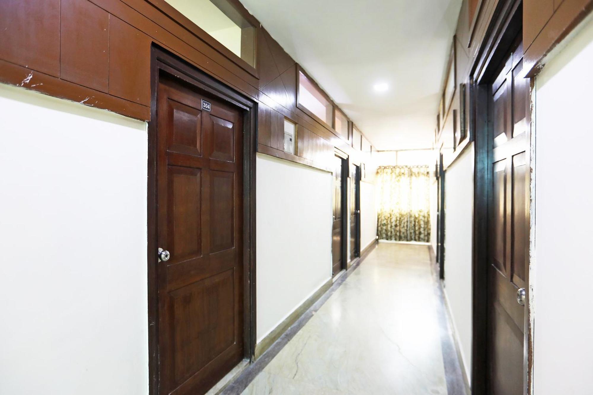 Hotel O Ashoka Inn Hotel Near Botanical Garden Noida Exterior foto